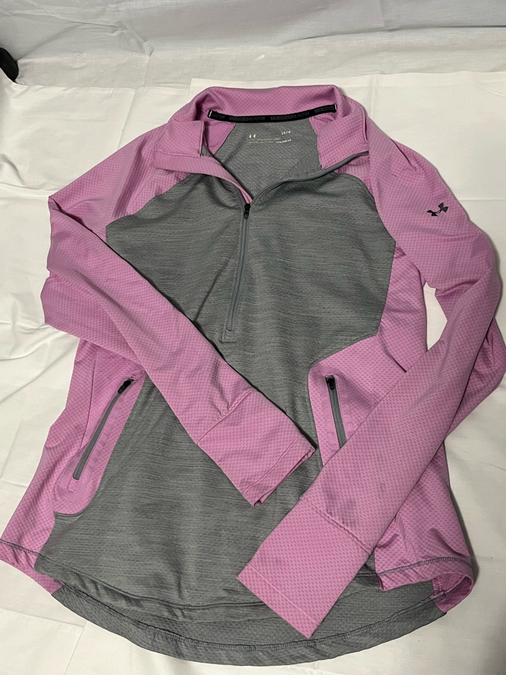Women’s UA 1/4 zip